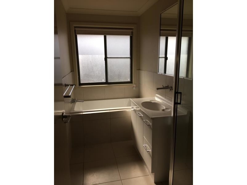 3 Flinders Court, Gracemere QLD 4702